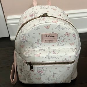 Beautiful barely worn Marie(aristocats)Loungefly backpack